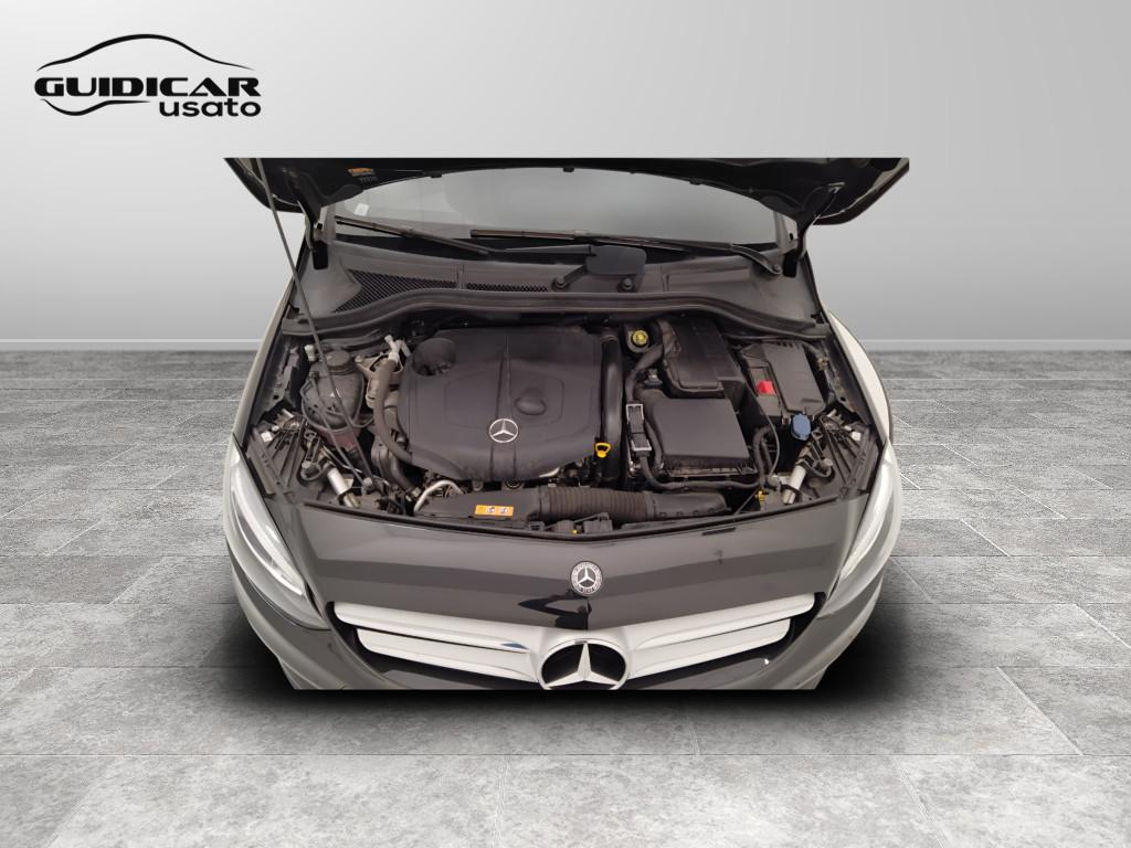Mercedes-Benz Classe B - T246 - B 200 d Premium Next auto