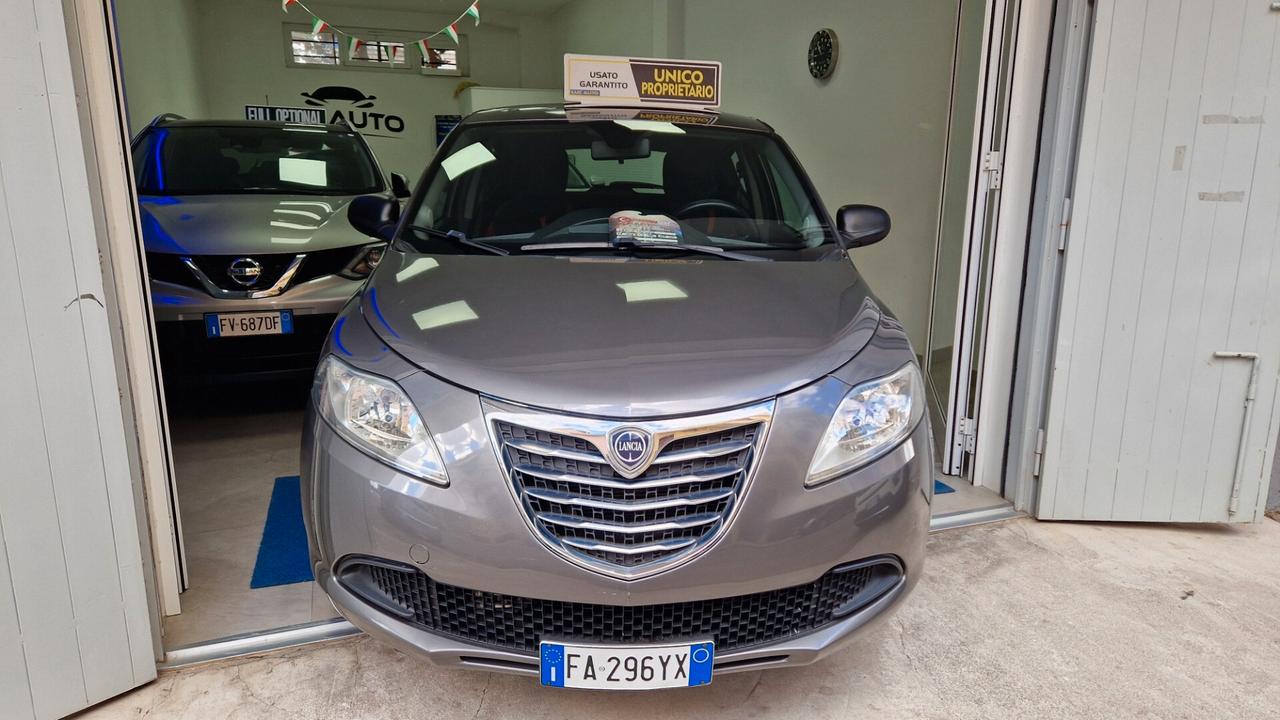 Lancia Ypsilon 1.3 MJT 16V 95 CV 5 porte