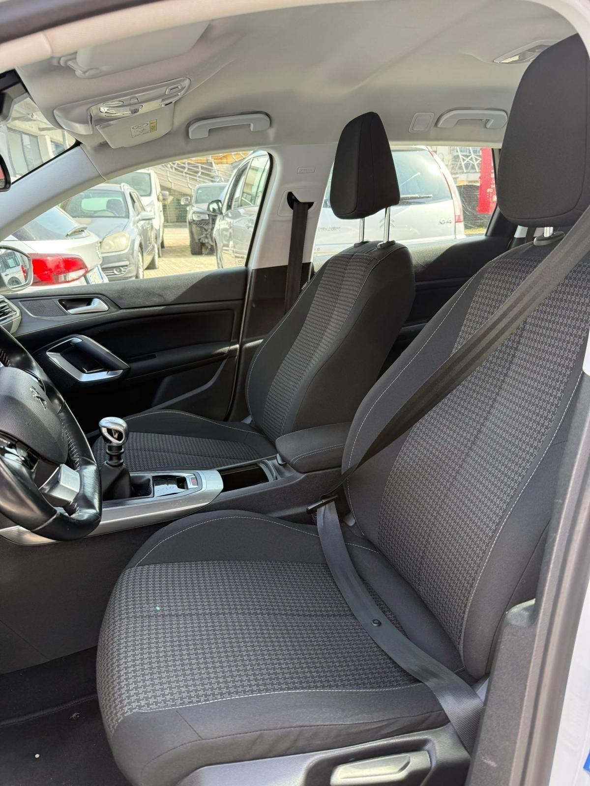 Peugeot 308 BlueHDi 130 S&S SW Allure