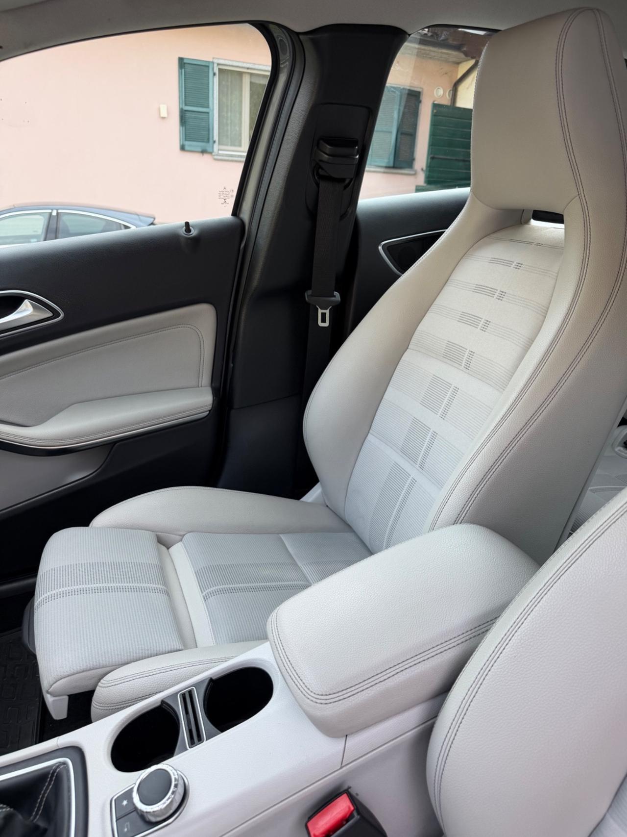 Mercedes-benz A 160 CDI BLUEEFFICIENCY SPORT KMCERT UNICOPR