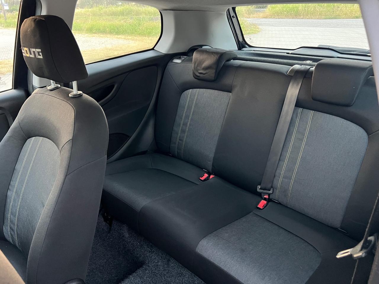 Fiat Punto 1.3 MJT II 75 CV 3 porte Lounge