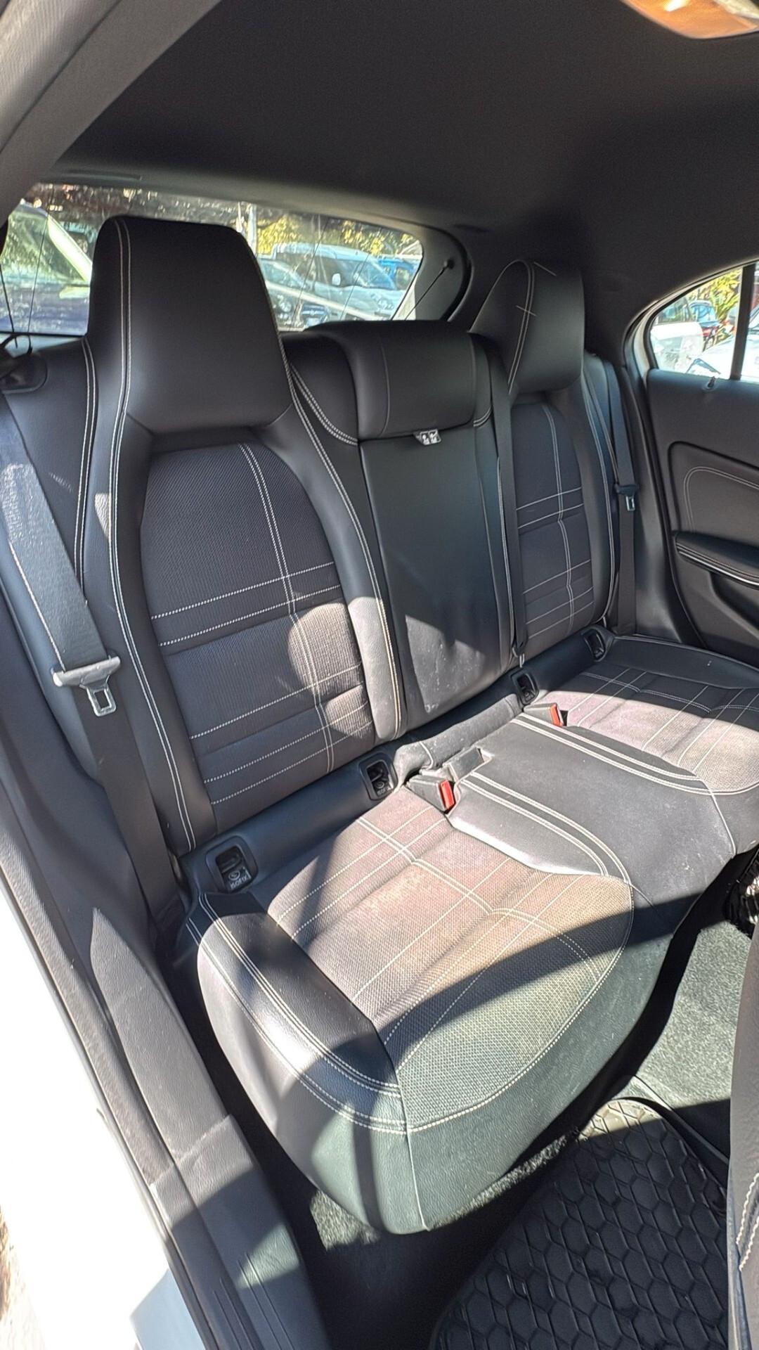 Mercedes-benz A 180 CDI BlueEFFICIENCY Automatic