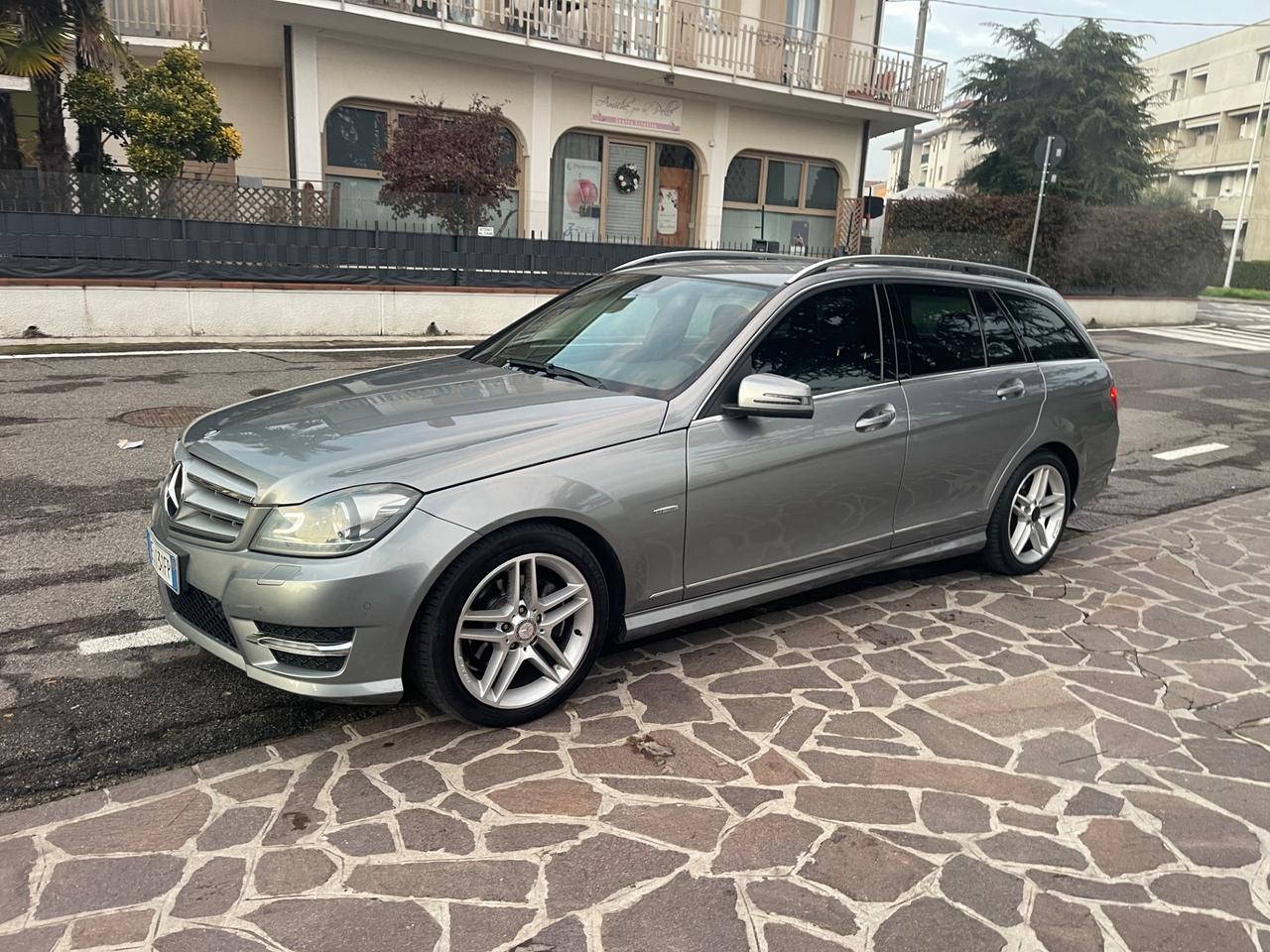 Mercedes-benz C 220 CDI S.W. BlueEFFICIENCY Avantgarde Amg