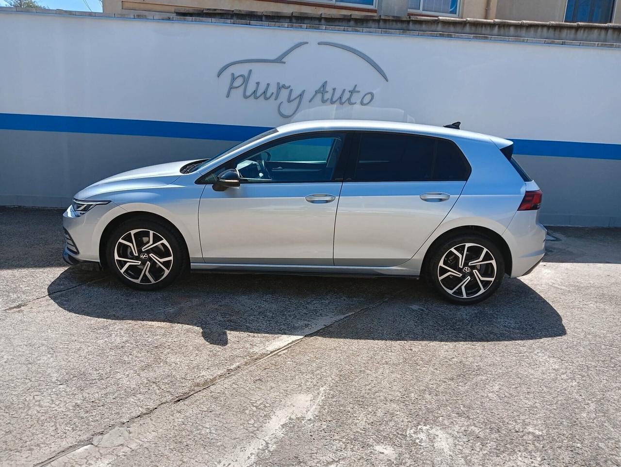 Volkswagen Golf 1.0 TSI 115 CV 5p. Business BlueMotion Technology