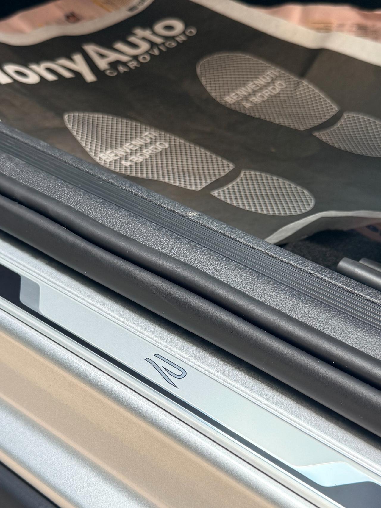 Volkswagen T-Cross 1.0 tsi R-Line edition Plus 115cv TELECAMERA,NAVI,APPLE CARPLAY,VIRTUAL COCKPIT, GARANZIA UFFICIALE