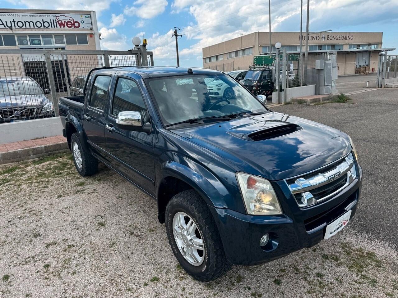 Isuzu D-Max 3.0 TD cat Space Cab 4WD Pick-up LS EU4