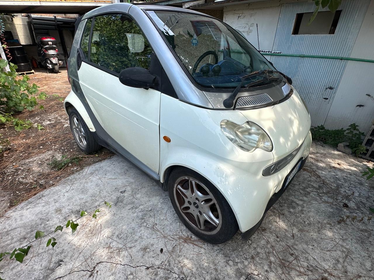 Smart 600 cabrio motore da rivedere ma marciante