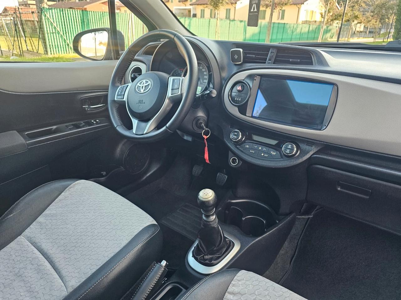 Toyota Yaris 1.3 benzina