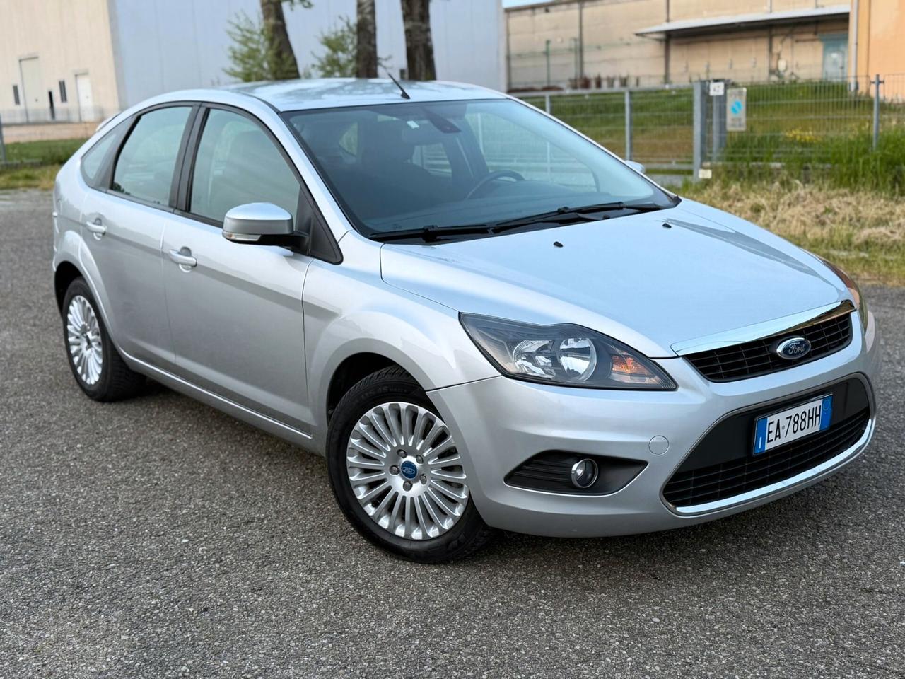FORD FOCUS 2.0 TITANIUM BENZINA GPL 2030