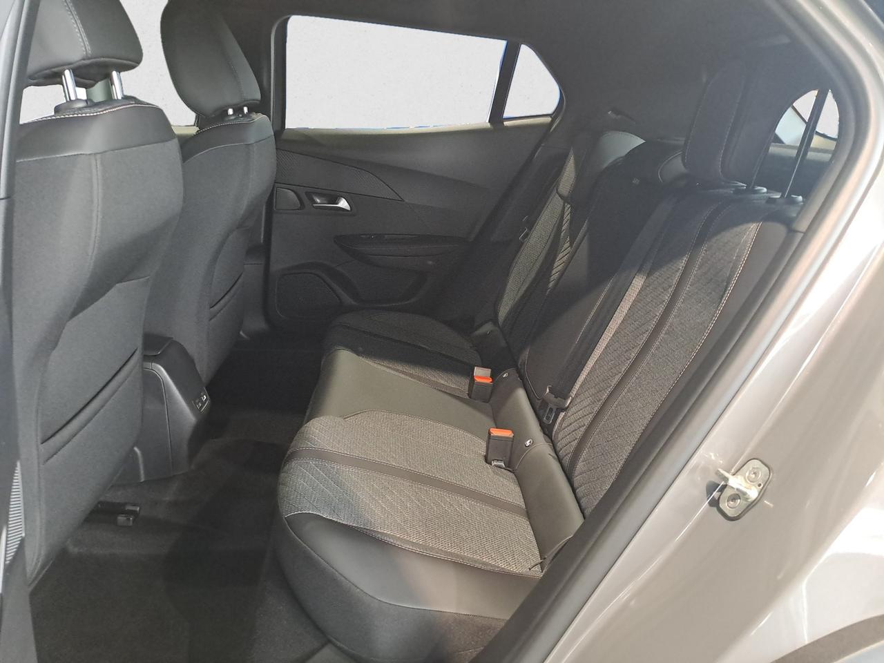 PEUGEOT NUOVO E-2008 - Motore Elettrico 156cv Allure