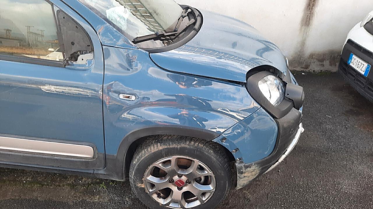 Fiat Panda Cross 1.0 FireFly S&S Hybrid anno 2021 incidentata