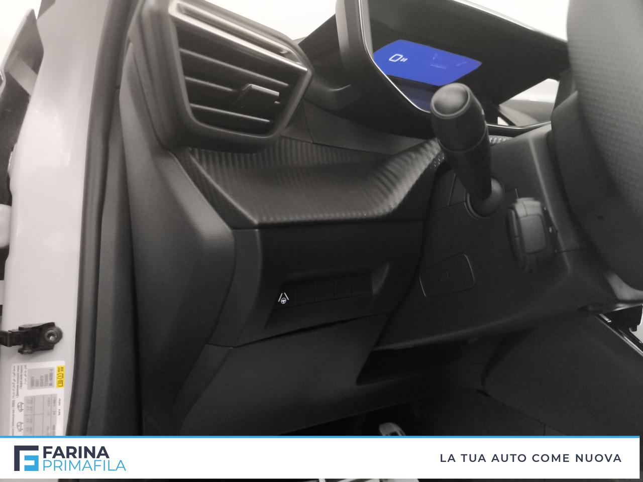 PEUGEOT 2008 1.2 hybrid GT 136cv e-dcs6
