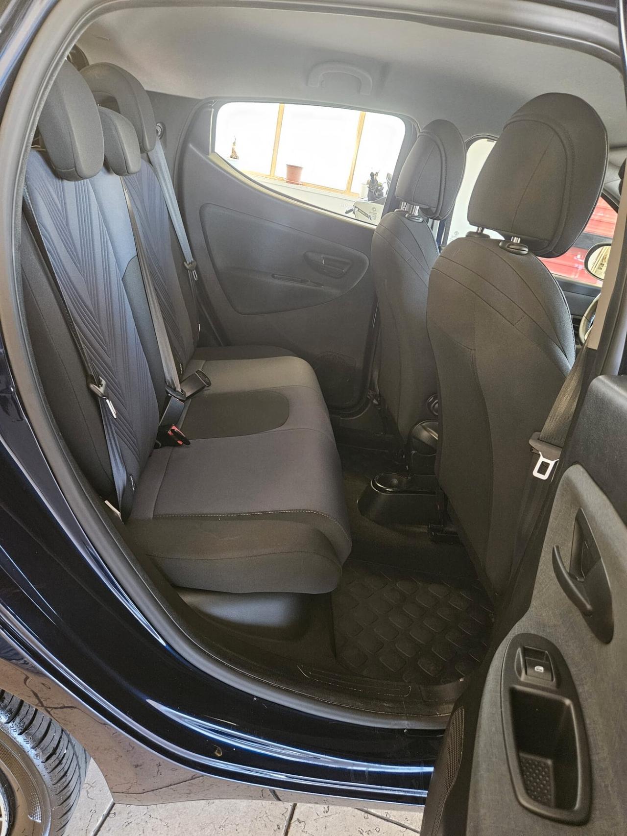 Lancia Ypsilon 1.0 Firefly GOLD Benzina/Hybrid S&S 70CV