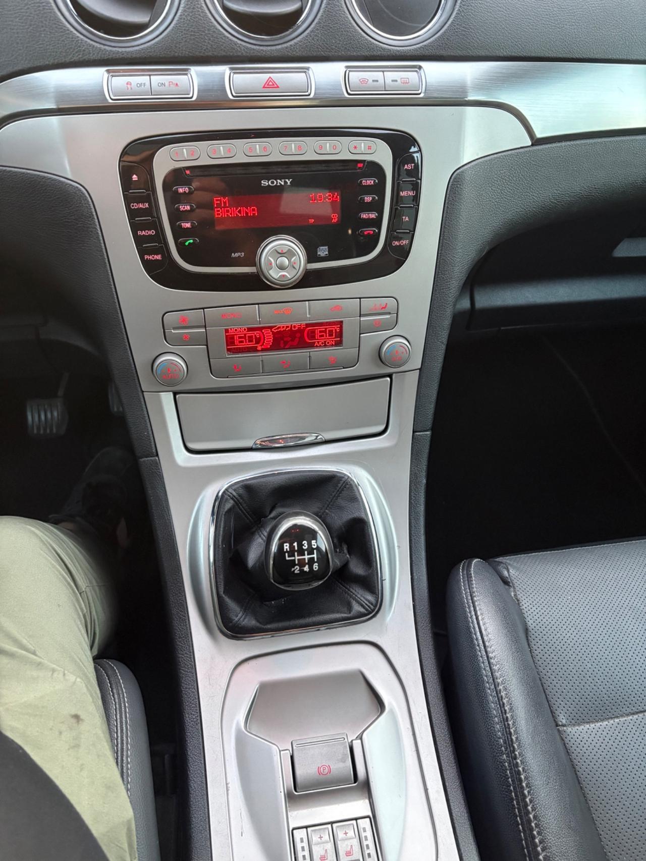 Ford Galaxy galaxi 2.0 tdci 7 posti tetto pelle pronta al uso