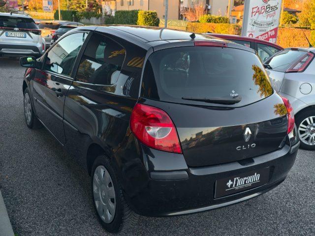 RENAULT Clio 1.2 16V 65CV 3 porte