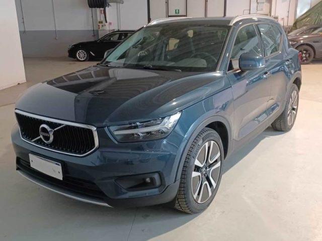 VOLVO XC40 T3 Momentum Pro