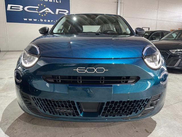 FIAT 600 Hybrid 110 CV DCT MHEV PRONTA CONSEGNA NUOVA 2025"