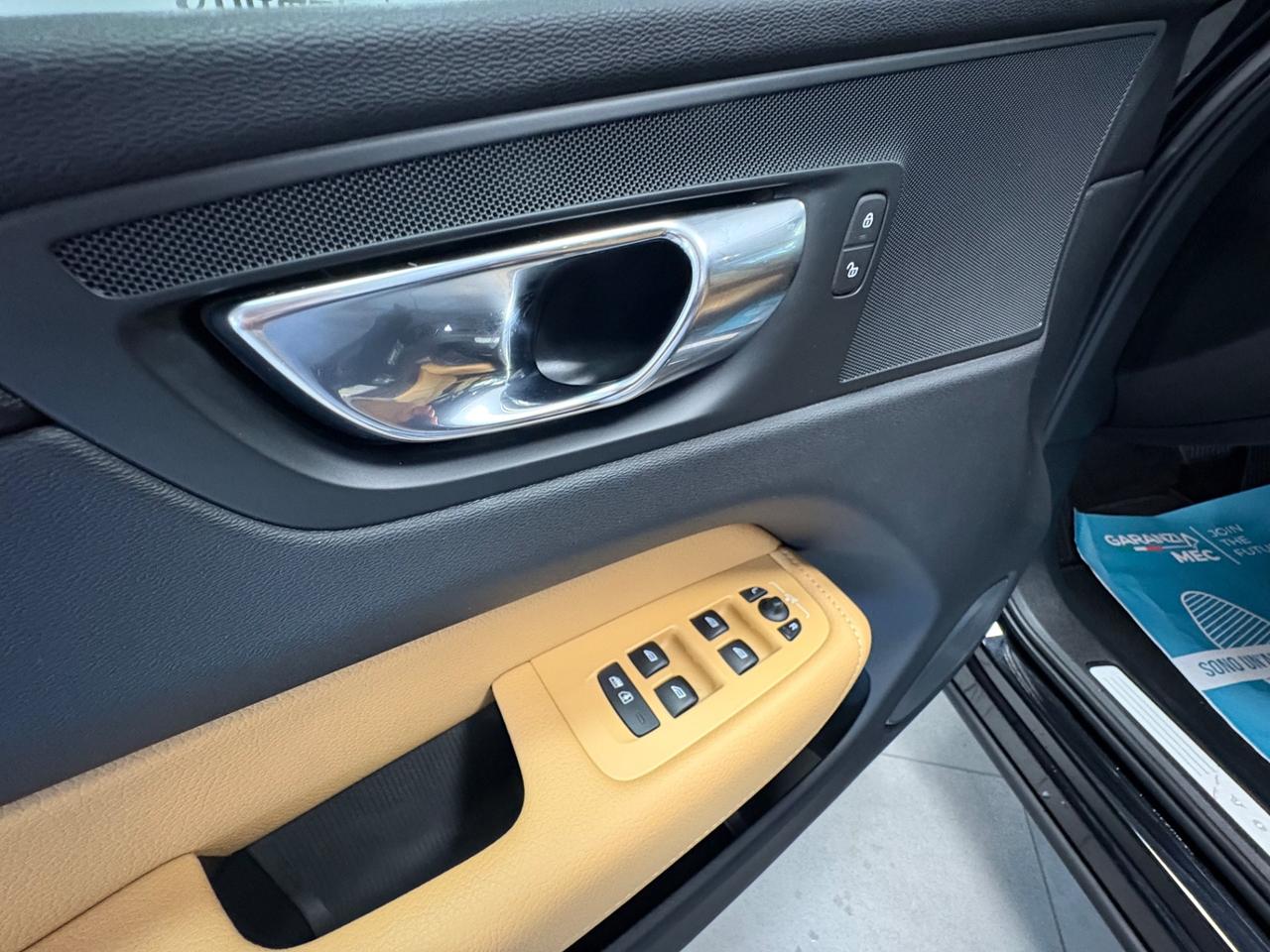 Volvo XC 60 AWD 2.0 TDI 190cv 2019 km 110000