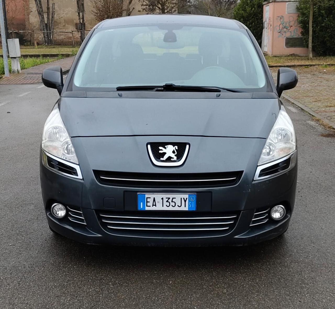 Peugeot 5008 1.6 HDi 112CV Business