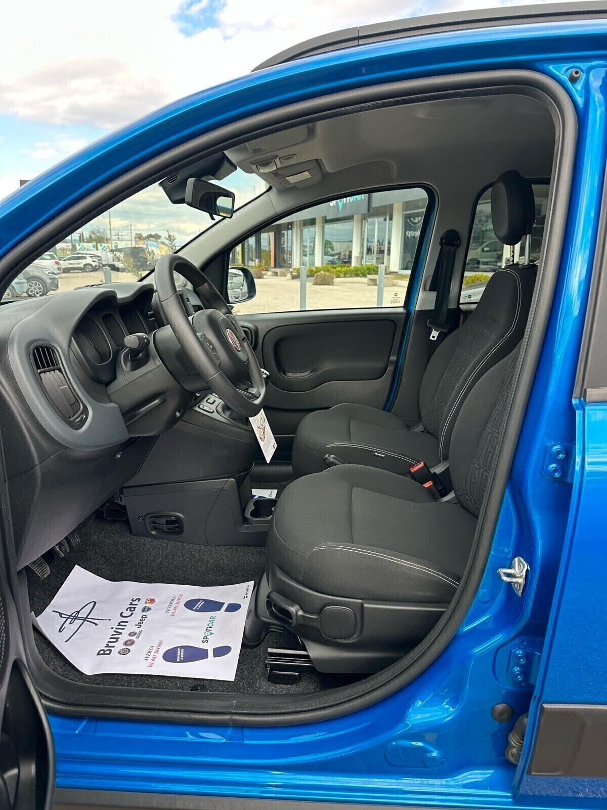Fiat Panda 1.0 hybrid Cross 2024 FULL