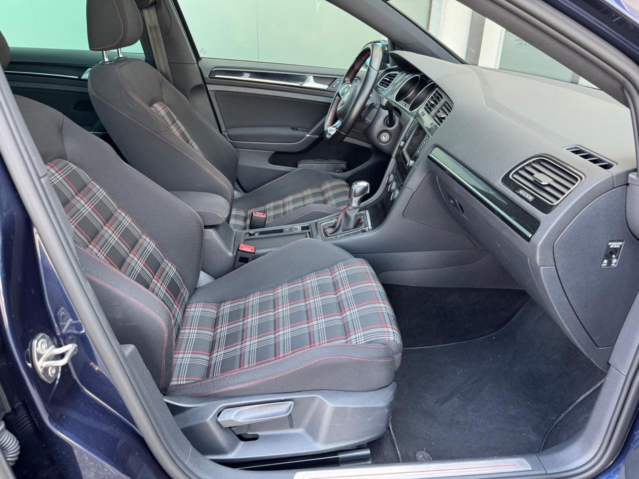 Volkswagen Golf GTI 2.0 TSI 5p. 2015