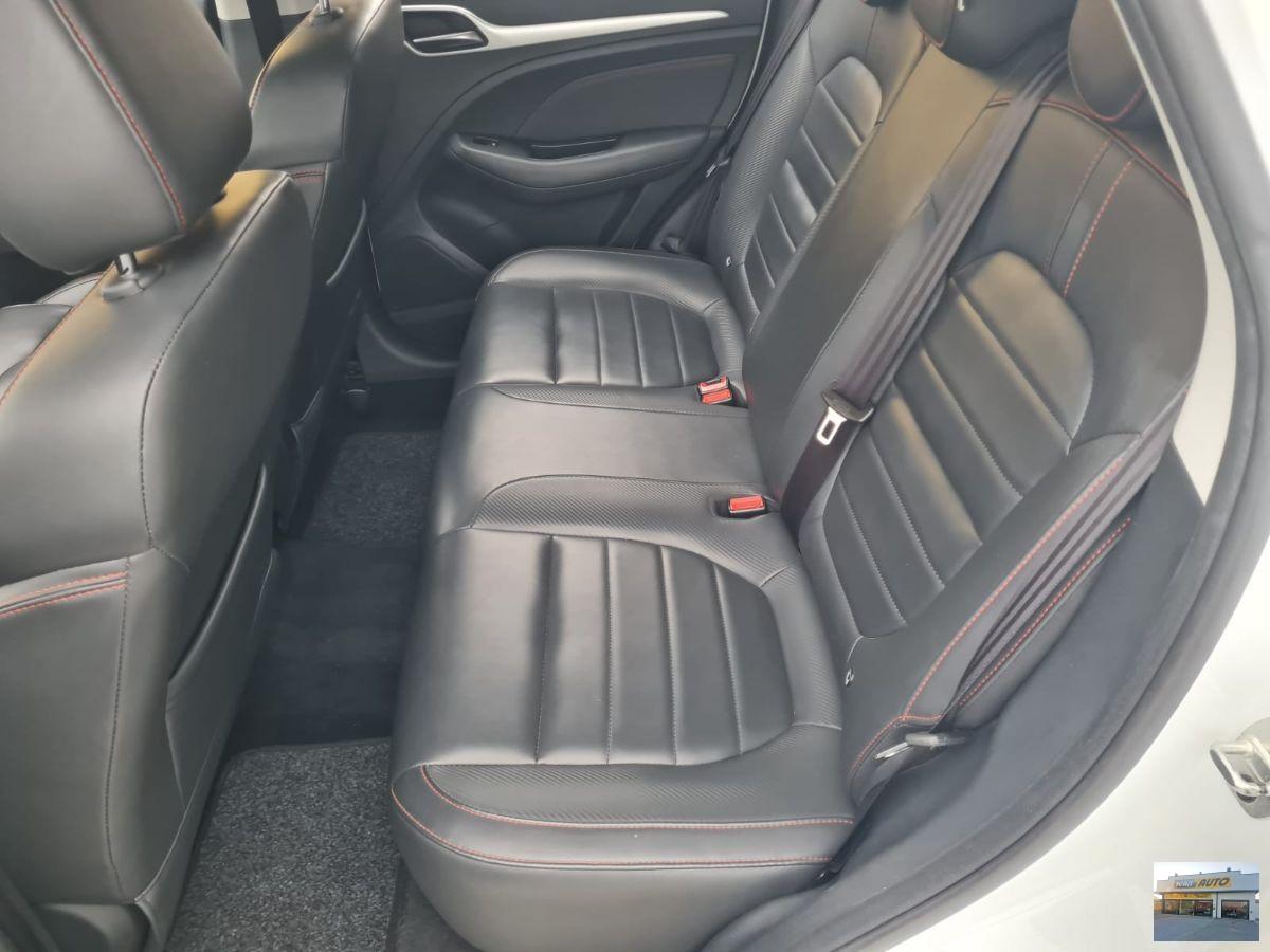 MG ZS Luxury 1.5 Benzina-Anno 2022