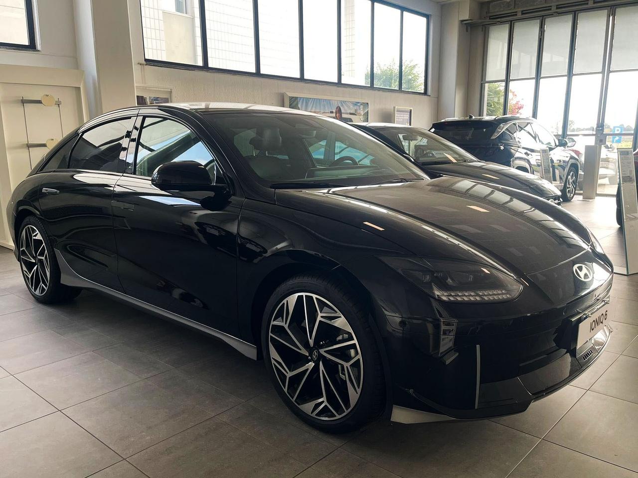 HYUNDAI IONIQ 6 77.4KWH 4WD EVOLUTION PREZZO CON INCENTIVO