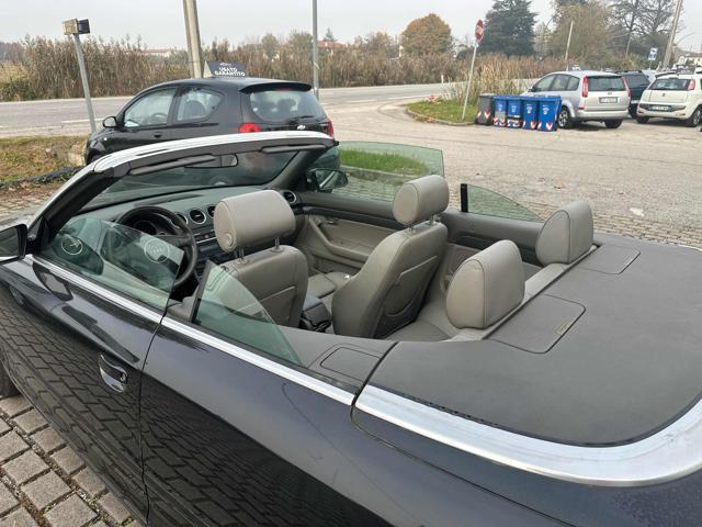 AUDI A4 Cabriolet 2.5 V6 30V cat tdi