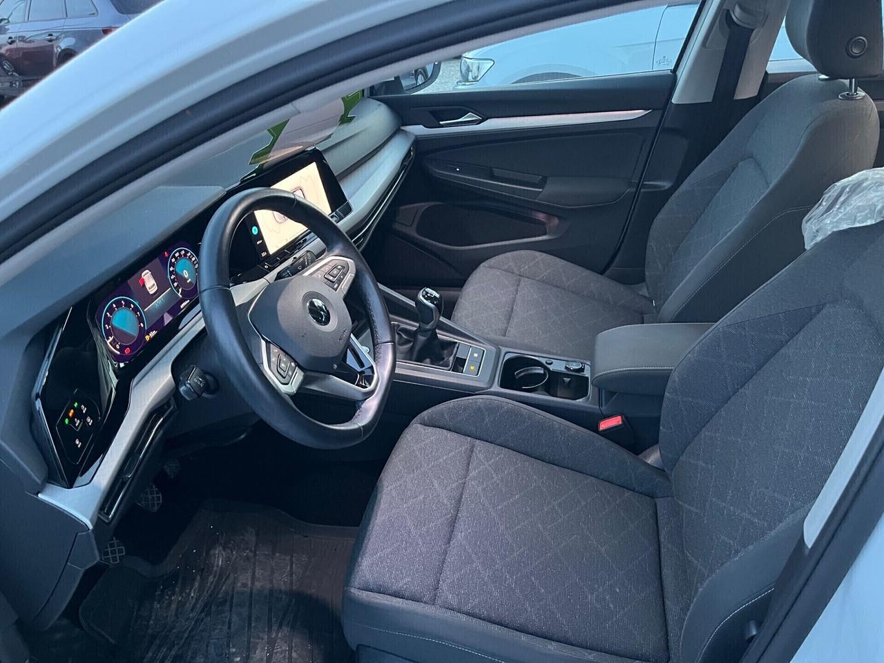 Volkswagen Golf 1.0 TSI EVO -LIFE-