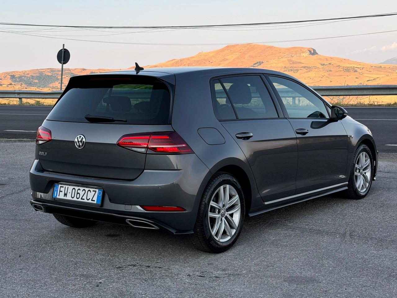 Volkswagen Golf 1.6 TDI 116 CV R Line 2019