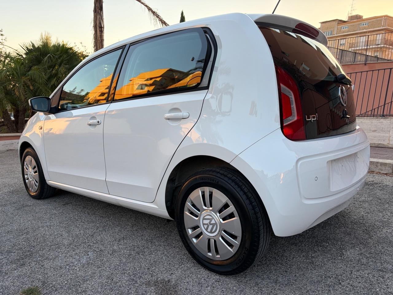 Volkswagen up! 1.0 75 CV 5p. move Ideale per neopa