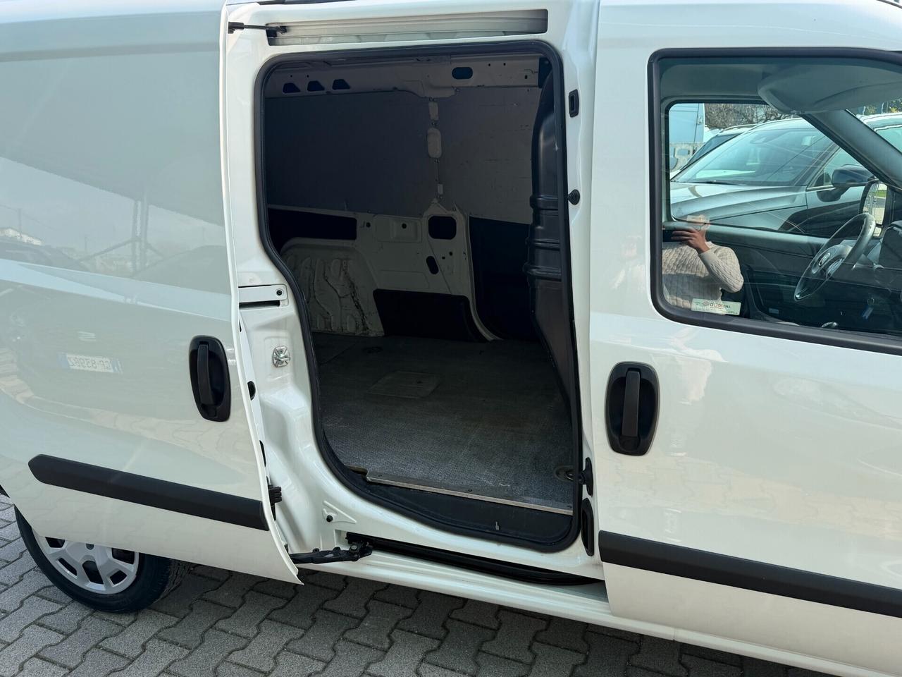 Fiat Doblò 1.6 120CV Maxi PREZZO FINITO! 3 POSTI