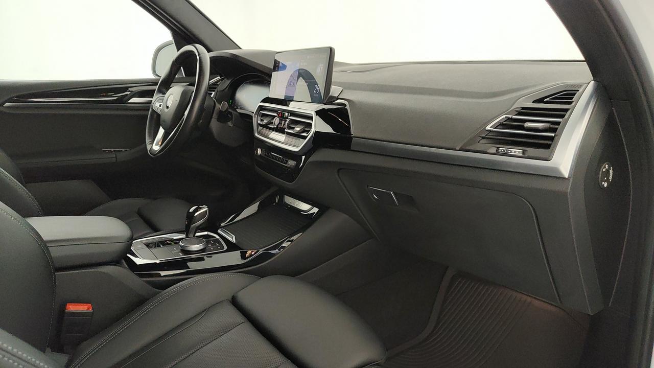 BMW X3 xdrive20d mhev 48V auto