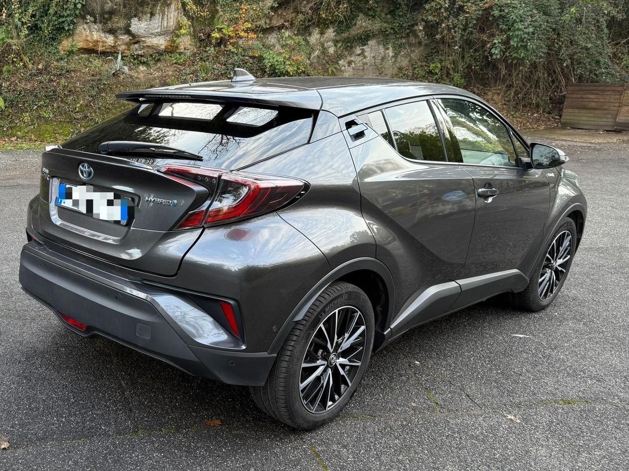 Toyota C-HR 1.8 Hybrid E-CVT Business
