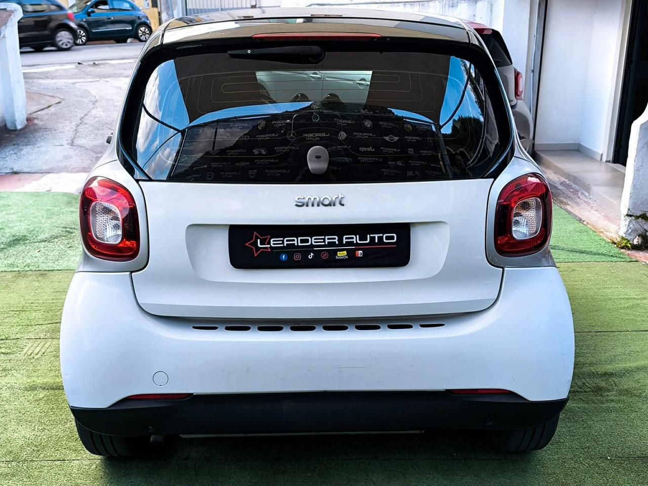 Smart ForTwo 1.0 71 cv - Cambio Automatico Block Shaft