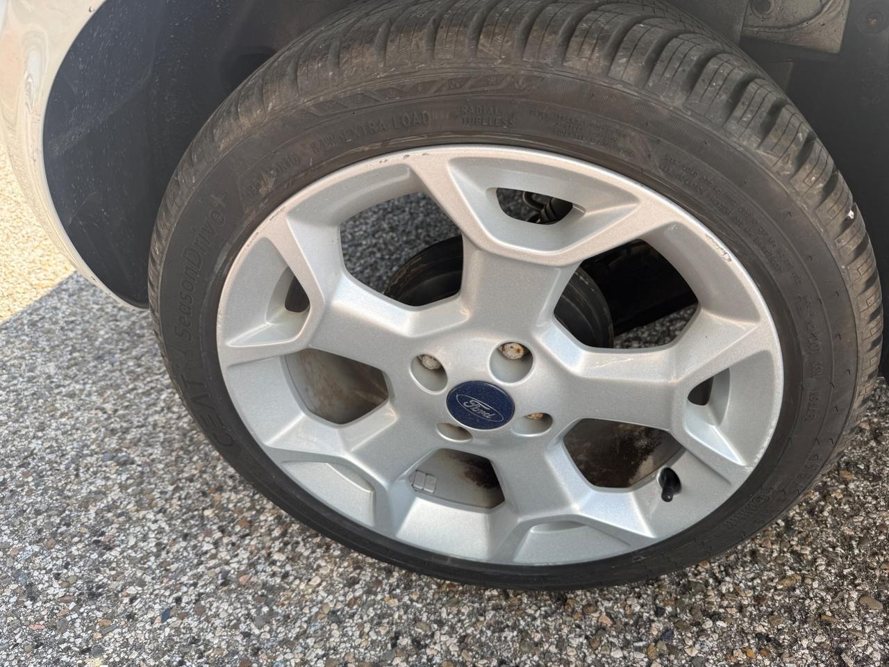 Ford Ka 1.2 8V 69CV Titanium 45000km REALI