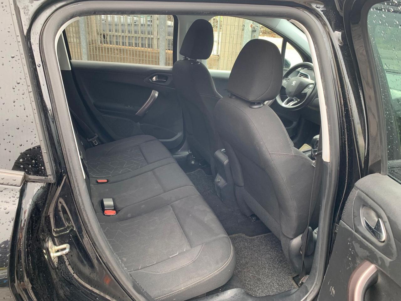 Peugeot 2008 1.2 VTi 82CV Active