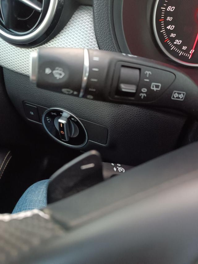 MERCEDES-BENZ B 180 d Automatic Sport