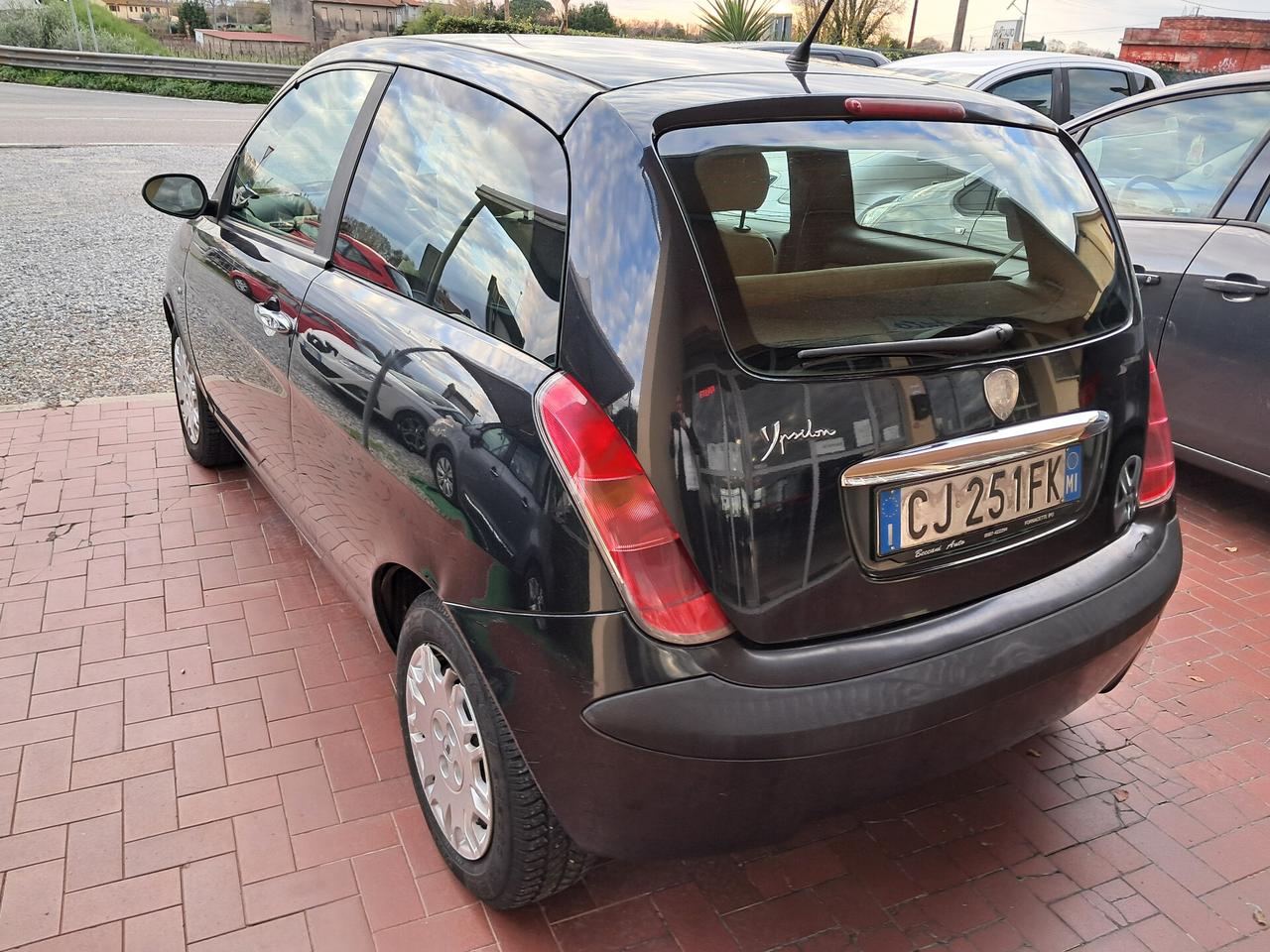 Lancia Ypsilon 1.2 Argento