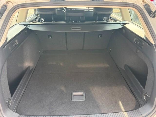 Volkswagen Passat Variant 2.0 TDI DSG Executive BlueMotion Tech.