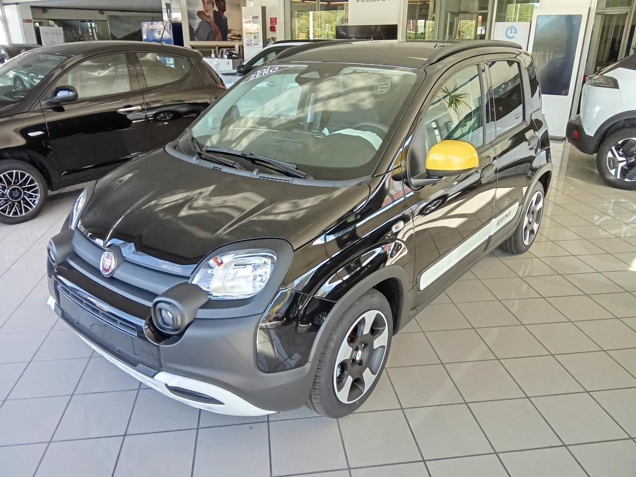 Fiat Panda 1.0 FireFly S&S Hybrid Pandina City Cross