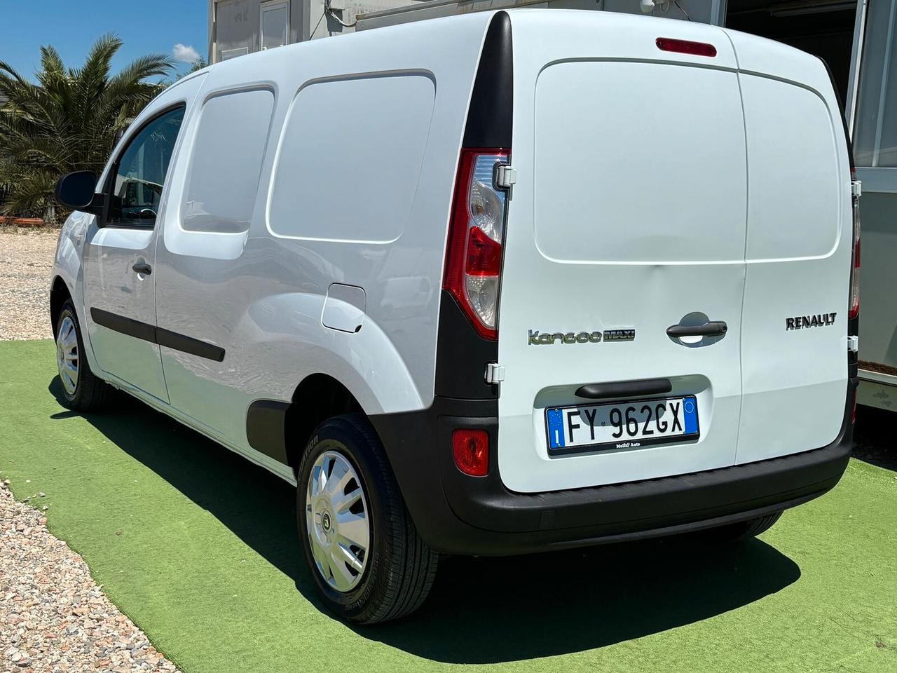 Renault kangoo DIESEL 1.5 DCI 2 POSTI