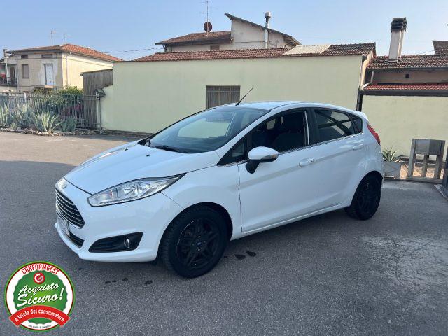 FORD Fiesta 1.5 TDCi 75CV 5 porte Titanium - PER NEOPATENTATO