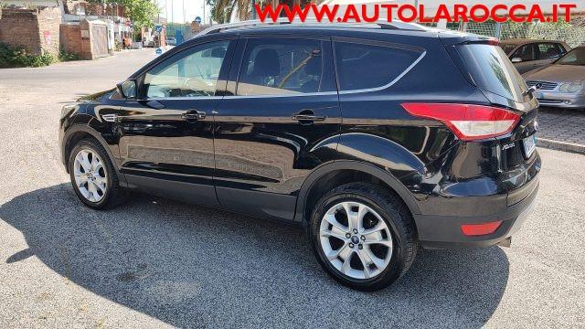 FORD Kuga 2.0 TDCI 150 CV S&S 4WD Powershift Titanium