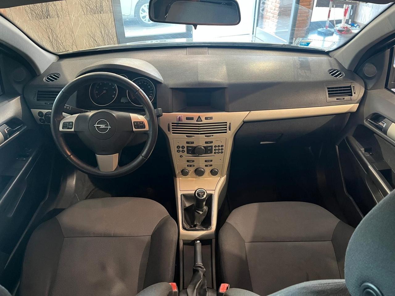 Opel Astra 1.6 16V VVT 5 porte Enjoy
