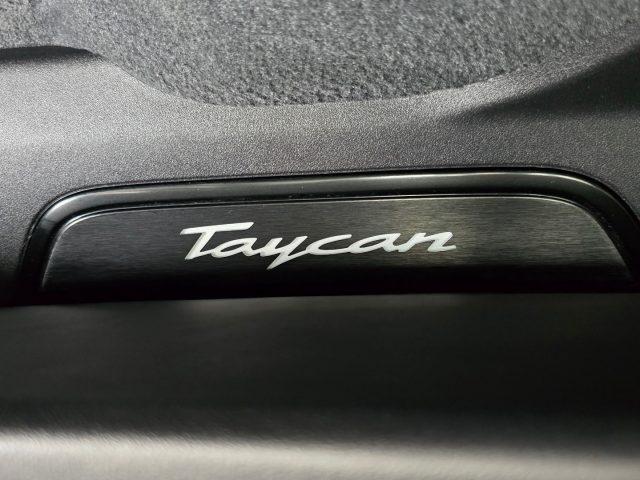 PORSCHE Taycan 4 Cross Turismo