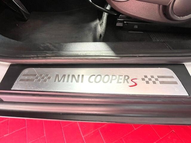 MINI COUNTRYMAN COOPER 2.0 SD BUSINESS ALL 4 AUTOMATICA NAVI CERCHI DA 18 OK NEOPATENTATI
