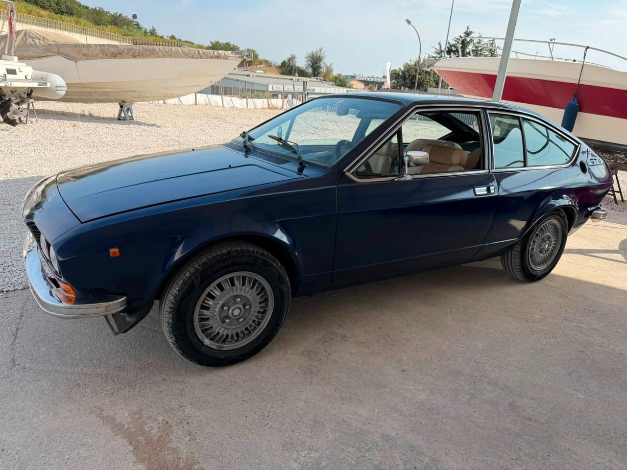 Alfa Romeo GTV 2000