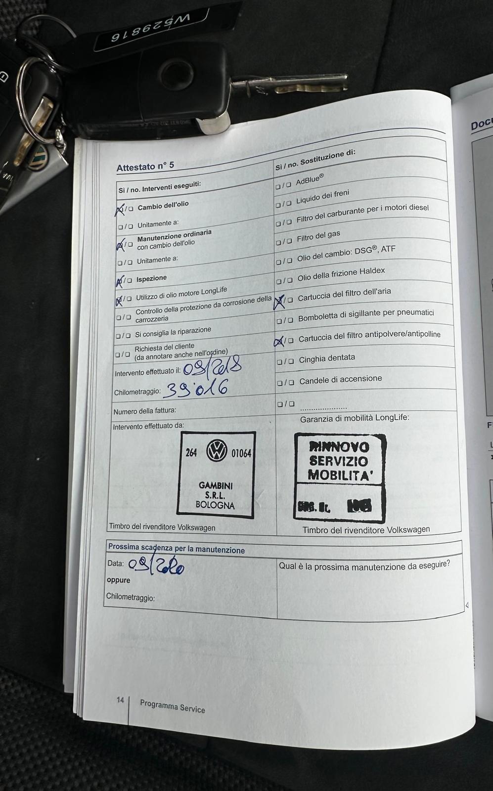 Volkswagen Tiguan 2.0 TDI Plus 110 CV Sport & Style BlueMotion Tech. TETTO APRIBILE E TUTTI TAGLIANDI VW