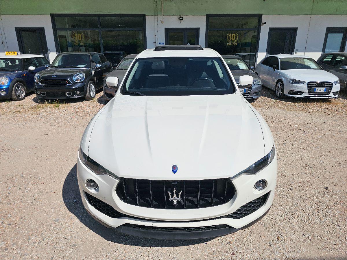MASERATI LEVANTE V6 DIESEL 250CV Q4 GARANZ 12 MESI FINANZ